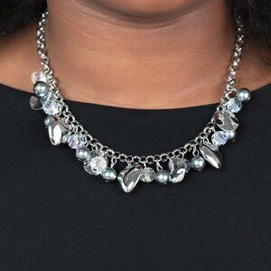 Paparazzi Jewelry Accessories - True Loves Trove - Silver Necklace - Vintage